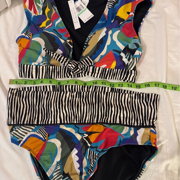 Colorful & FUN Patterned Bikini by BLUE ROD BEATTIE really FLATTERING- zoom in👀 - Picture 8 of 14
